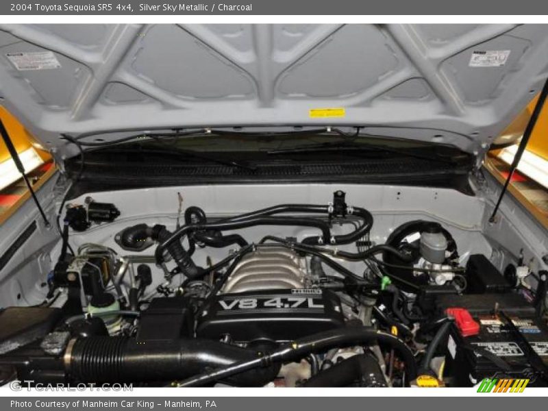 Silver Sky Metallic / Charcoal 2004 Toyota Sequoia SR5 4x4