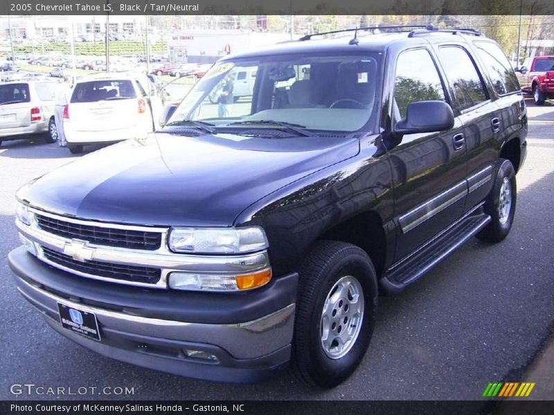 Black / Tan/Neutral 2005 Chevrolet Tahoe LS