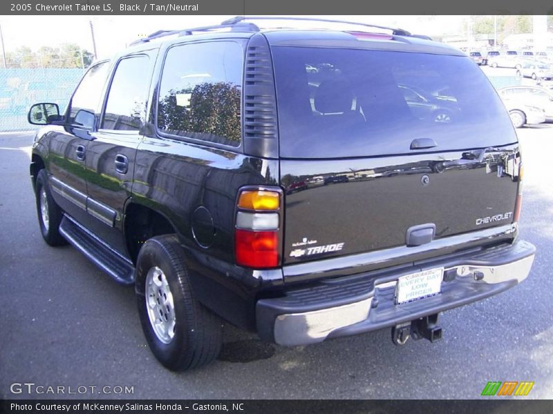 Black / Tan/Neutral 2005 Chevrolet Tahoe LS