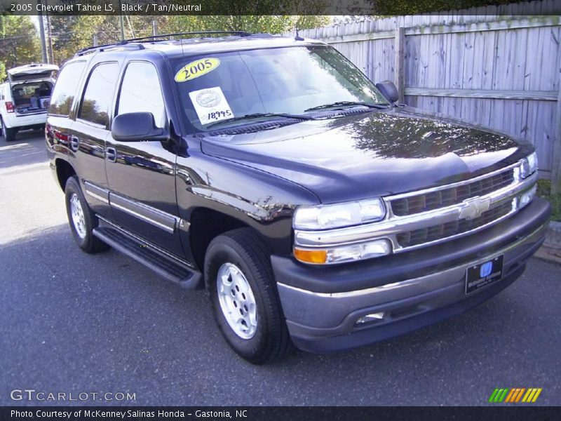 Black / Tan/Neutral 2005 Chevrolet Tahoe LS