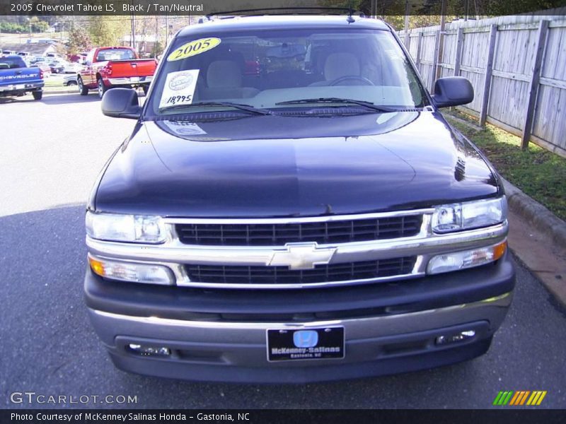 Black / Tan/Neutral 2005 Chevrolet Tahoe LS
