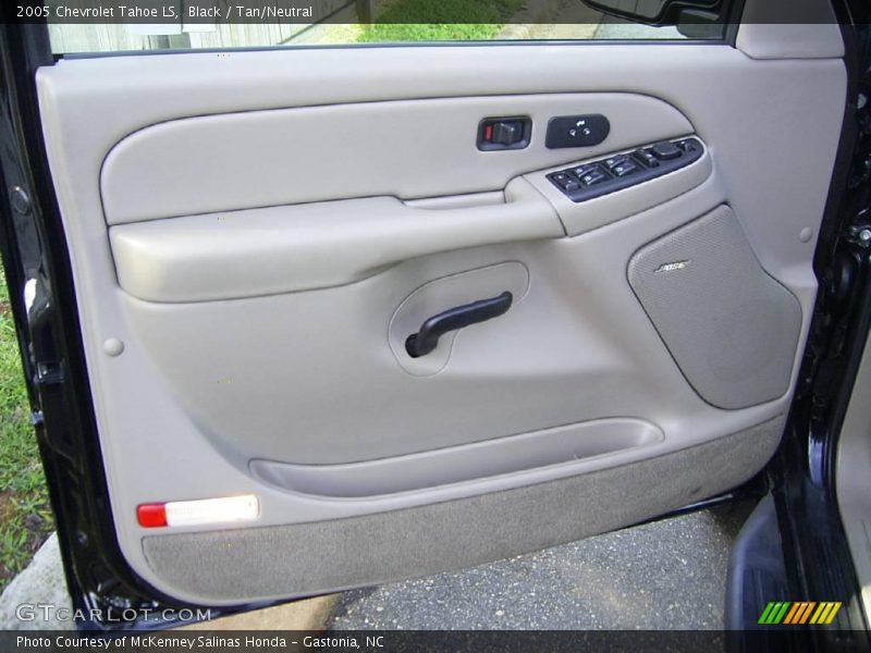 Black / Tan/Neutral 2005 Chevrolet Tahoe LS