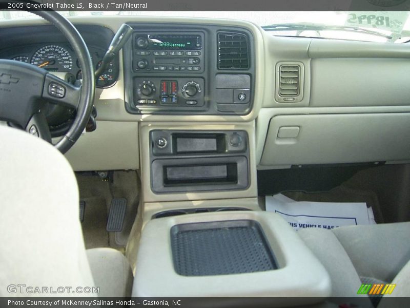 Black / Tan/Neutral 2005 Chevrolet Tahoe LS