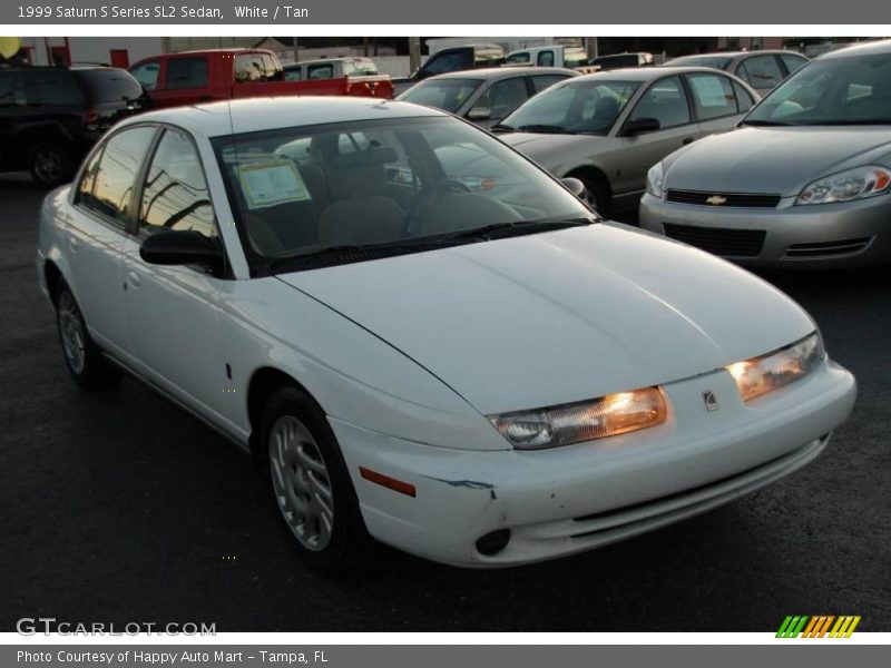 White / Tan 1999 Saturn S Series SL2 Sedan
