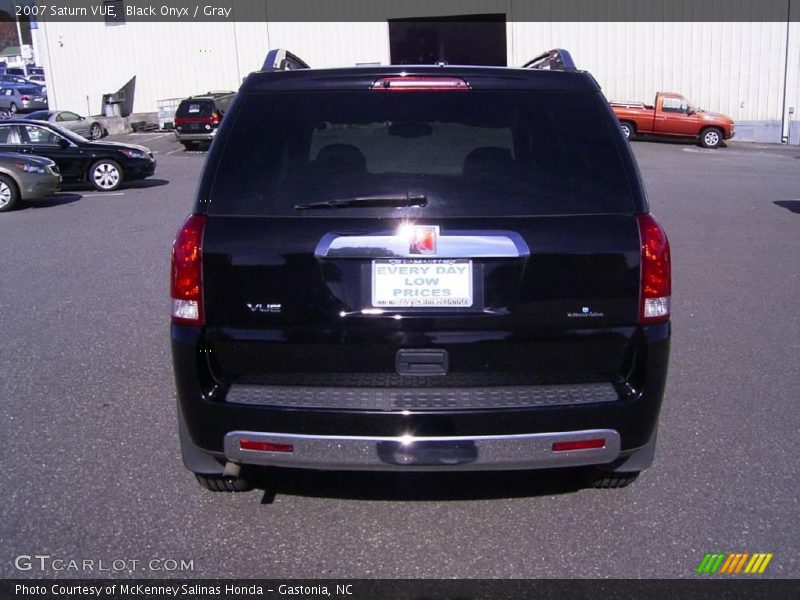 Black Onyx / Gray 2007 Saturn VUE