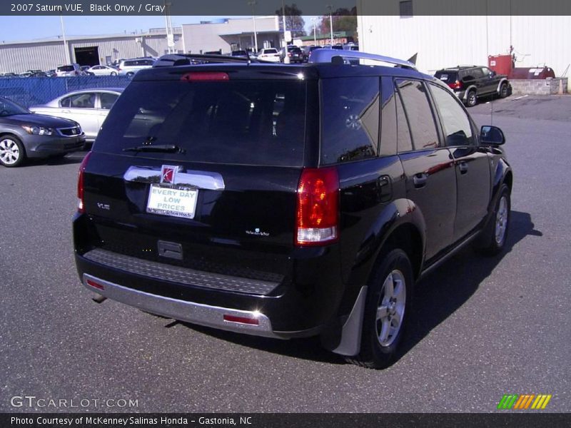 Black Onyx / Gray 2007 Saturn VUE