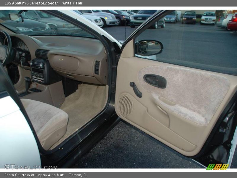 White / Tan 1999 Saturn S Series SL2 Sedan