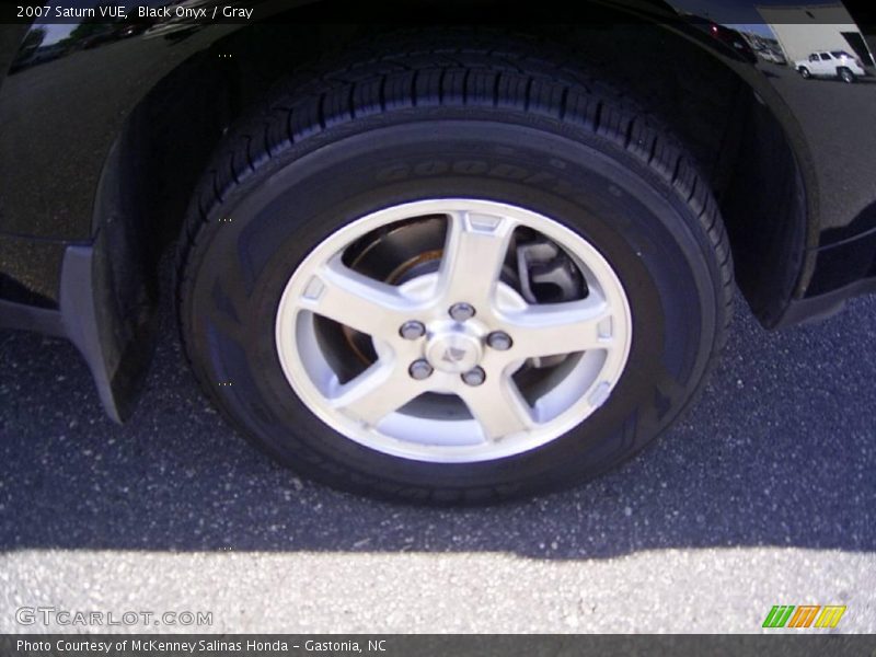 Black Onyx / Gray 2007 Saturn VUE