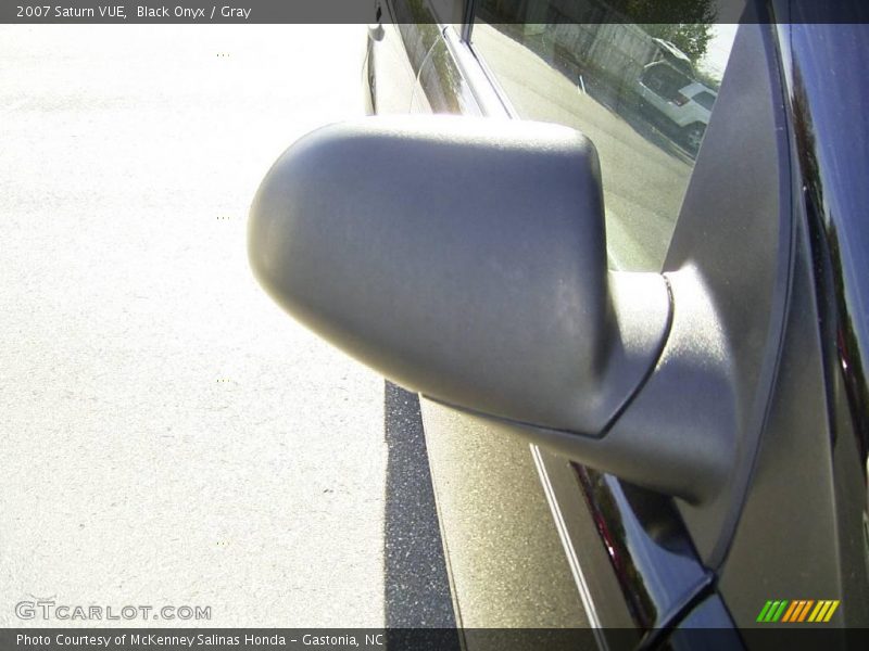 Black Onyx / Gray 2007 Saturn VUE