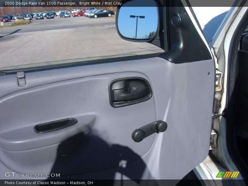 Bright White / Mist Gray 2000 Dodge Ram Van 1500 Passenger