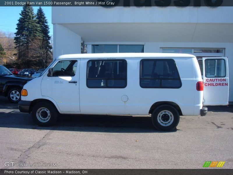 Bright White / Mist Gray 2001 Dodge Ram Van 1500 Passenger