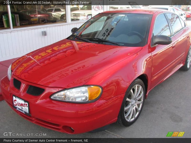 Victory Red / Dark Pewter 2004 Pontiac Grand Am SE Sedan