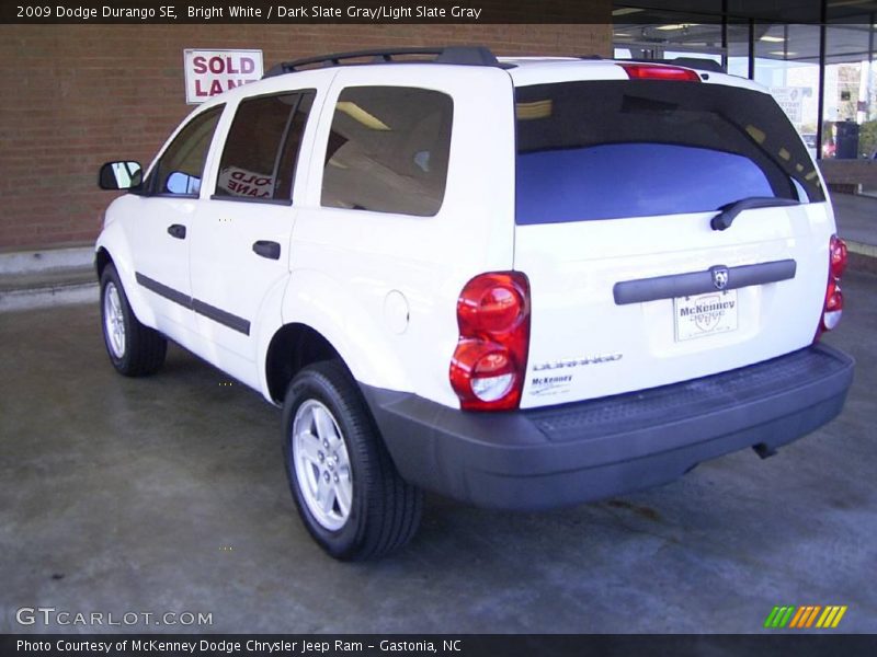 Bright White / Dark Slate Gray/Light Slate Gray 2009 Dodge Durango SE