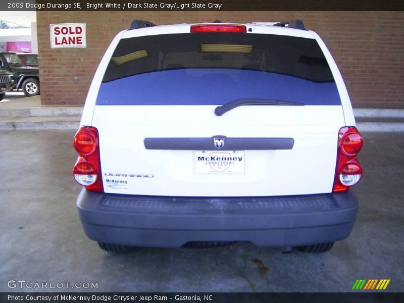 Bright White / Dark Slate Gray/Light Slate Gray 2009 Dodge Durango SE