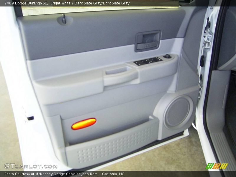 Bright White / Dark Slate Gray/Light Slate Gray 2009 Dodge Durango SE