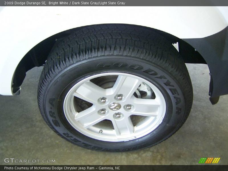 Bright White / Dark Slate Gray/Light Slate Gray 2009 Dodge Durango SE