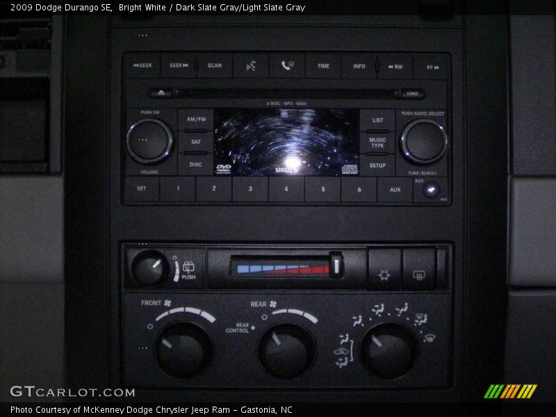Bright White / Dark Slate Gray/Light Slate Gray 2009 Dodge Durango SE