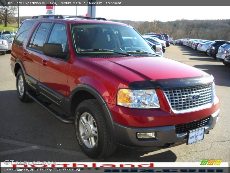 Redfire Metallic / Medium Parchment 2005 Ford Expedition XLT 4x4