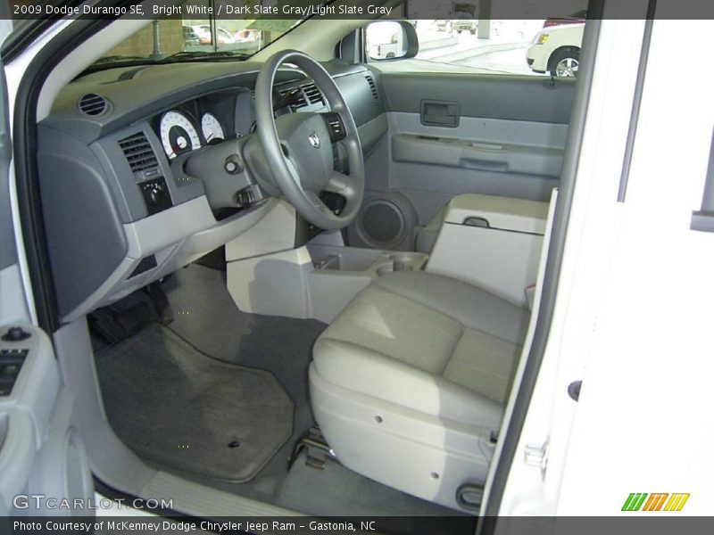 Bright White / Dark Slate Gray/Light Slate Gray 2009 Dodge Durango SE