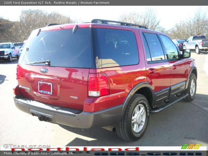 Redfire Metallic / Medium Parchment 2005 Ford Expedition XLT 4x4