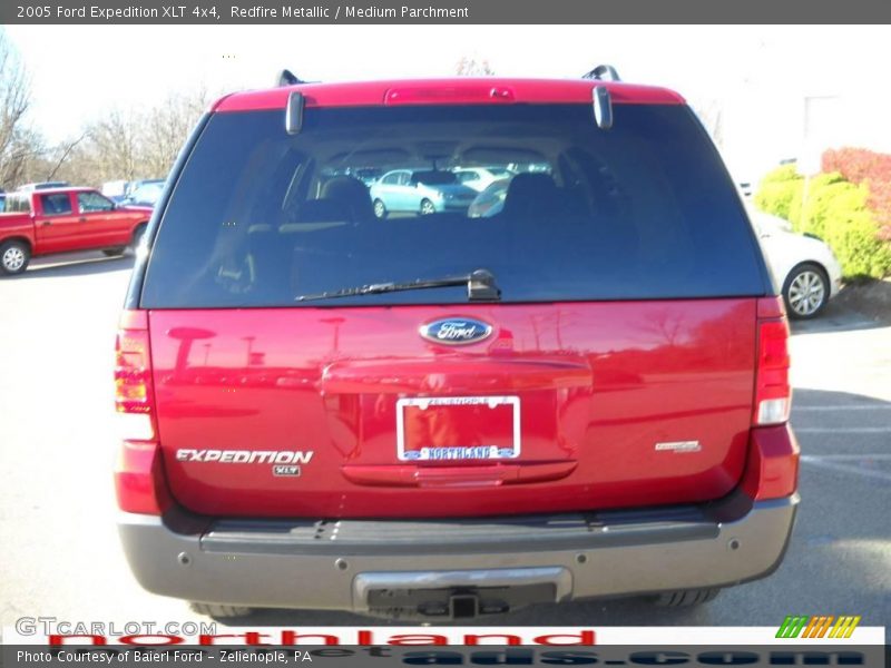 Redfire Metallic / Medium Parchment 2005 Ford Expedition XLT 4x4