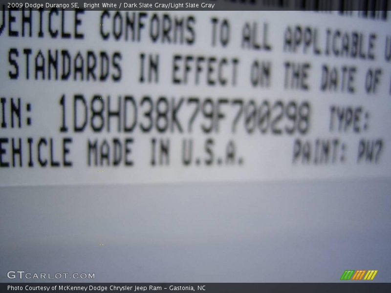 Bright White / Dark Slate Gray/Light Slate Gray 2009 Dodge Durango SE