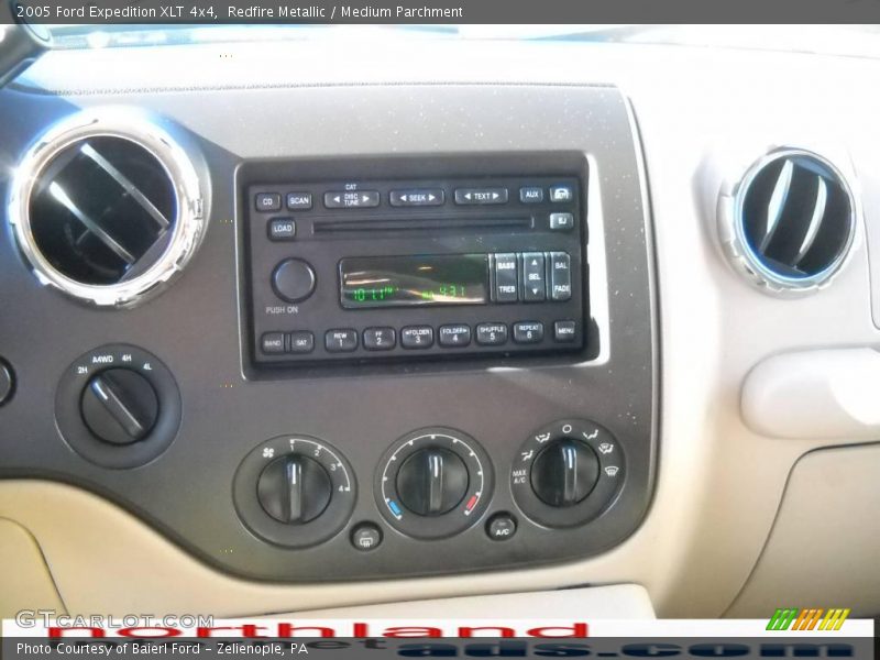 Redfire Metallic / Medium Parchment 2005 Ford Expedition XLT 4x4