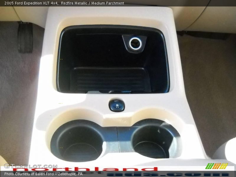 Redfire Metallic / Medium Parchment 2005 Ford Expedition XLT 4x4