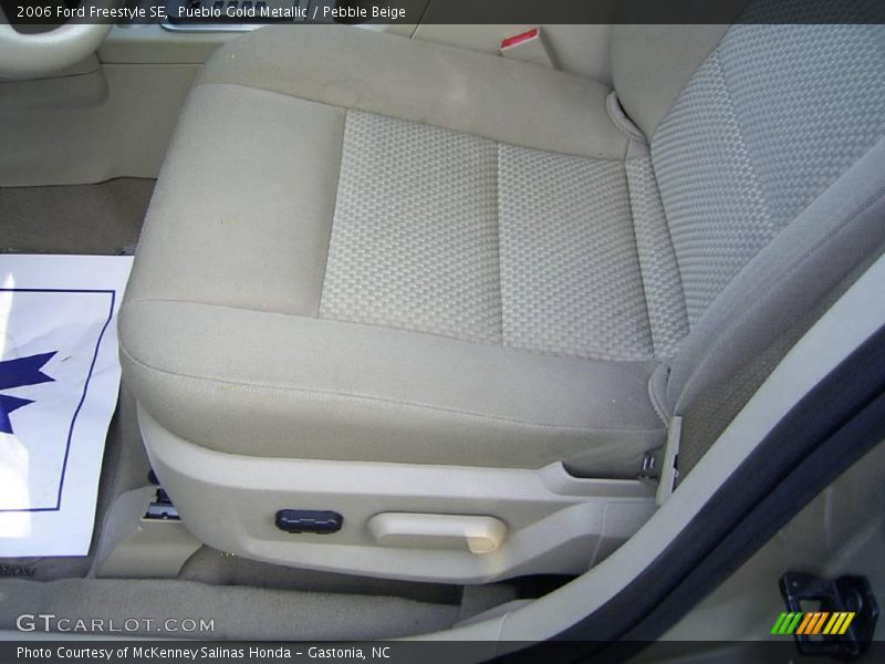 Pueblo Gold Metallic / Pebble Beige 2006 Ford Freestyle SE