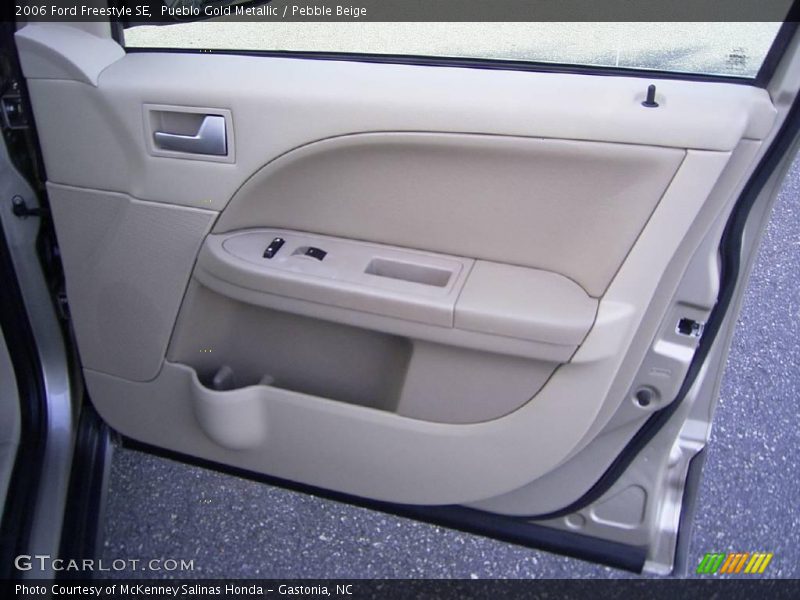 Pueblo Gold Metallic / Pebble Beige 2006 Ford Freestyle SE