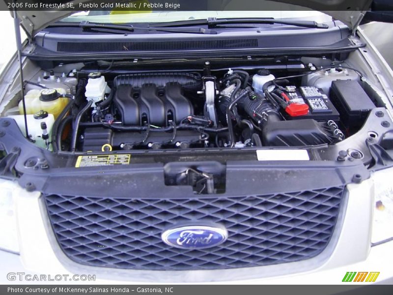 Pueblo Gold Metallic / Pebble Beige 2006 Ford Freestyle SE