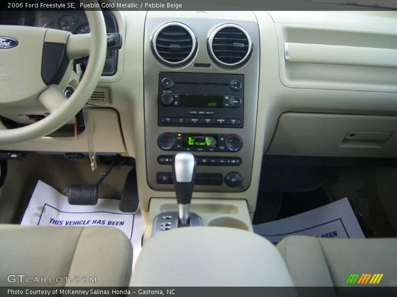Pueblo Gold Metallic / Pebble Beige 2006 Ford Freestyle SE