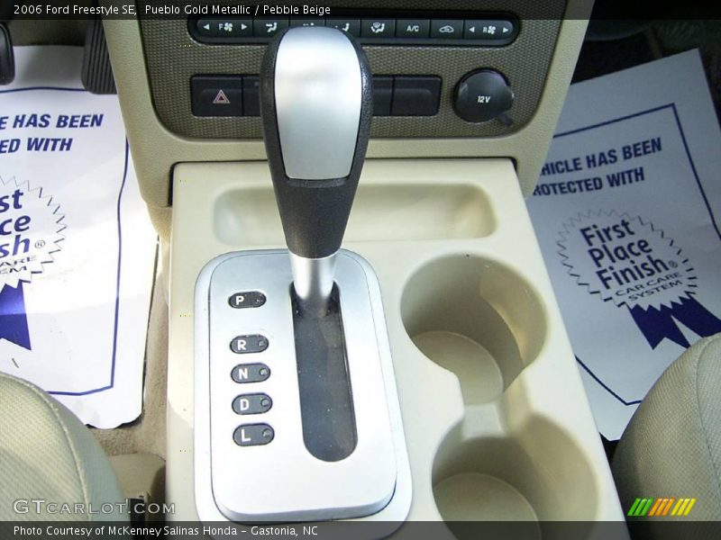 Pueblo Gold Metallic / Pebble Beige 2006 Ford Freestyle SE