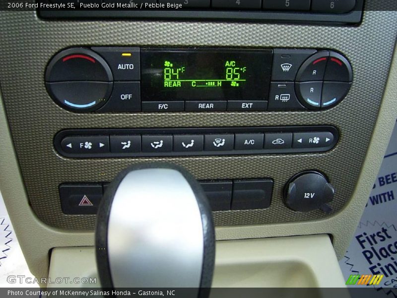 Pueblo Gold Metallic / Pebble Beige 2006 Ford Freestyle SE