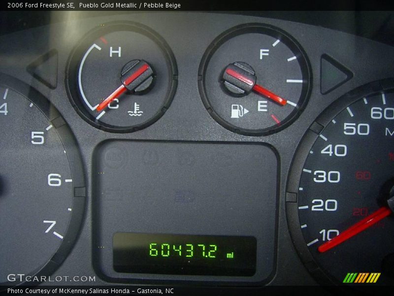 Pueblo Gold Metallic / Pebble Beige 2006 Ford Freestyle SE