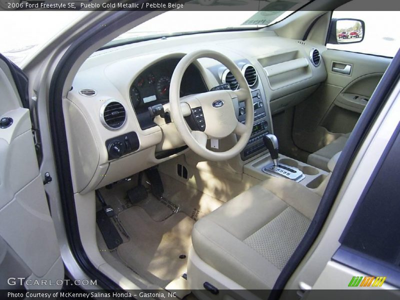 Pueblo Gold Metallic / Pebble Beige 2006 Ford Freestyle SE