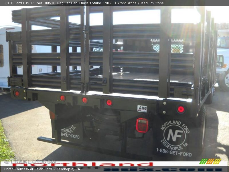 Oxford White / Medium Stone 2010 Ford F350 Super Duty XL Regular Cab Chassis Stake Truck