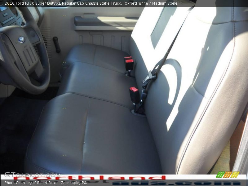 Oxford White / Medium Stone 2010 Ford F350 Super Duty XL Regular Cab Chassis Stake Truck