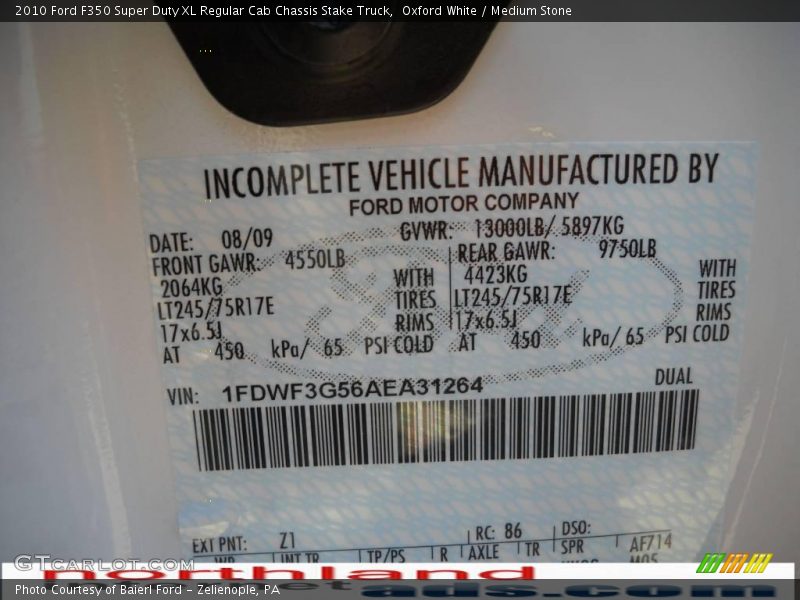 Oxford White / Medium Stone 2010 Ford F350 Super Duty XL Regular Cab Chassis Stake Truck