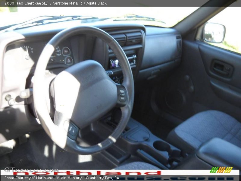Silverstone Metallic / Agate Black 2000 Jeep Cherokee SE