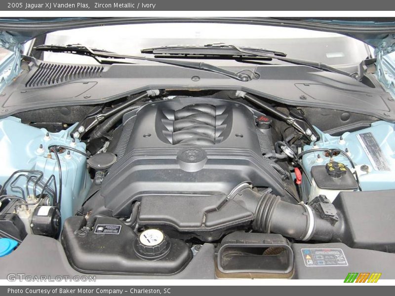 Zircon Metallic / Ivory 2005 Jaguar XJ Vanden Plas