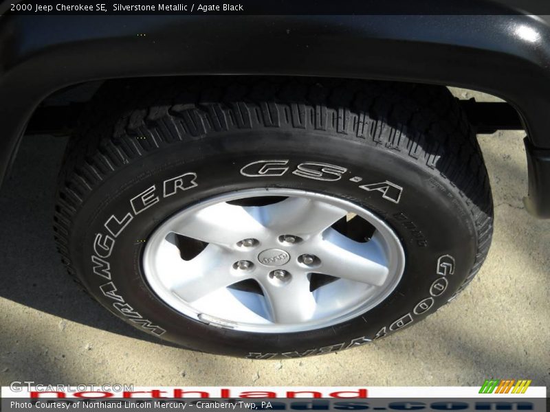 Silverstone Metallic / Agate Black 2000 Jeep Cherokee SE