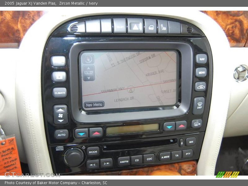 Zircon Metallic / Ivory 2005 Jaguar XJ Vanden Plas