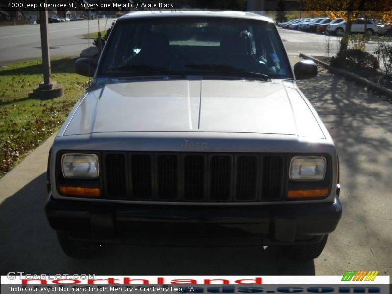 Silverstone Metallic / Agate Black 2000 Jeep Cherokee SE