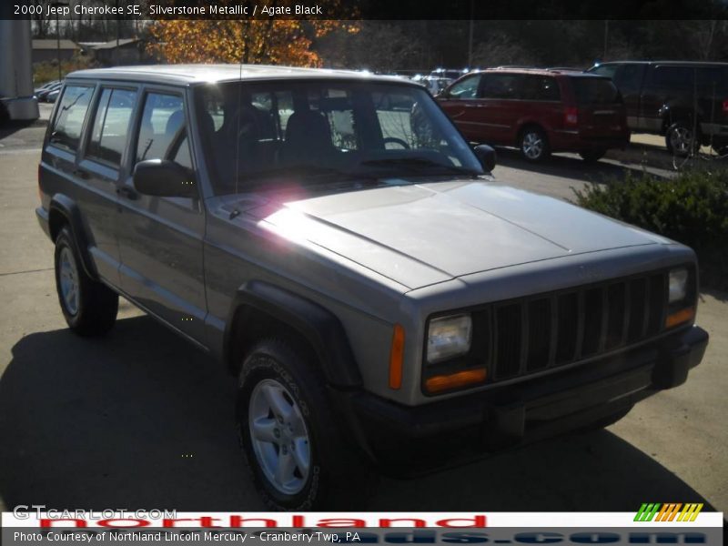 Silverstone Metallic / Agate Black 2000 Jeep Cherokee SE