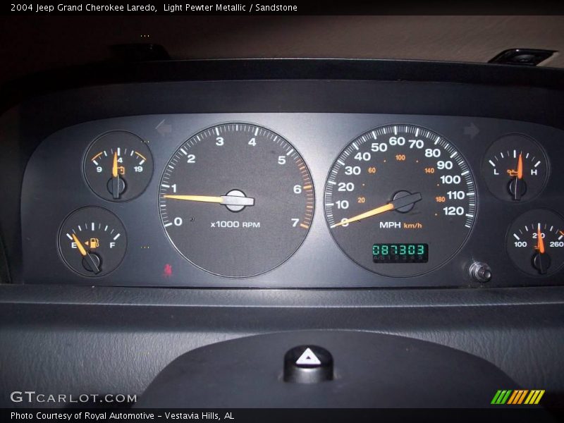 Light Pewter Metallic / Sandstone 2004 Jeep Grand Cherokee Laredo