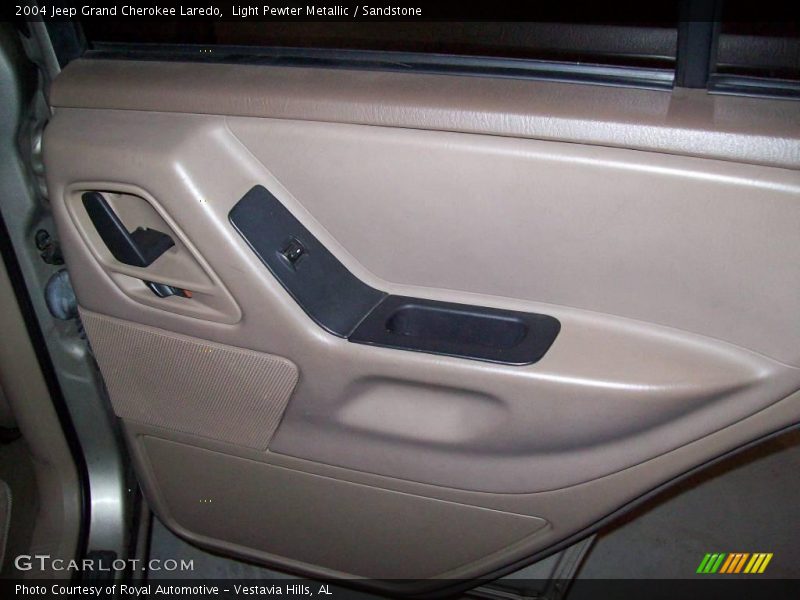Light Pewter Metallic / Sandstone 2004 Jeep Grand Cherokee Laredo
