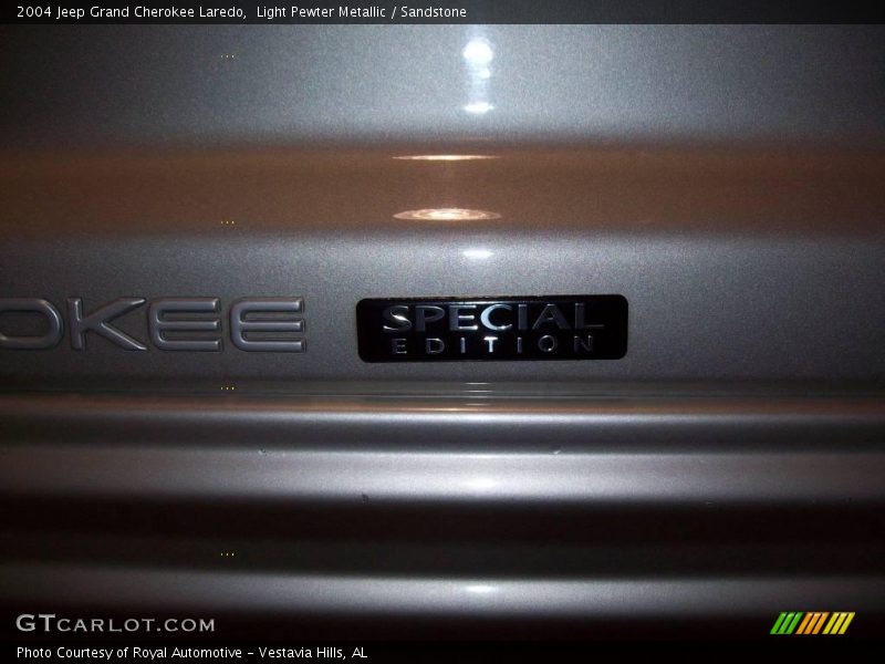 Light Pewter Metallic / Sandstone 2004 Jeep Grand Cherokee Laredo