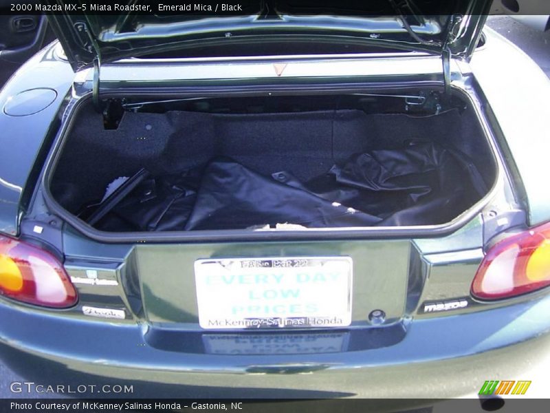 Emerald Mica / Black 2000 Mazda MX-5 Miata Roadster