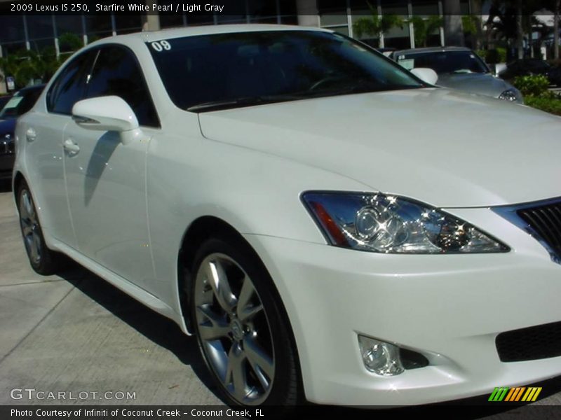 Starfire White Pearl / Light Gray 2009 Lexus IS 250